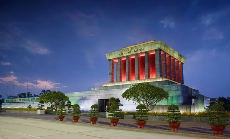 Ba Dinh Square Hanoi Landmark — Ba Dinh Square