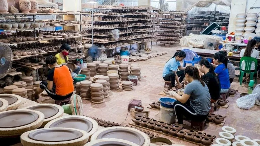 Bat Trang Ceramic Workshop — Bat Trang Pottery Village