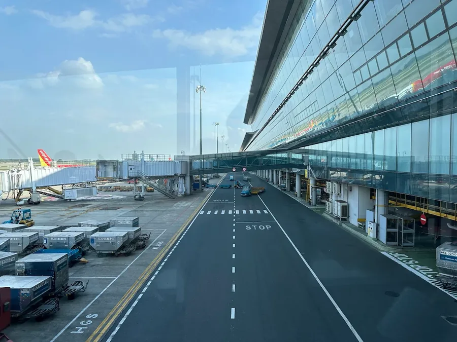 Noi Bai International Airport Main Terminal — Noi Bai International Airport
