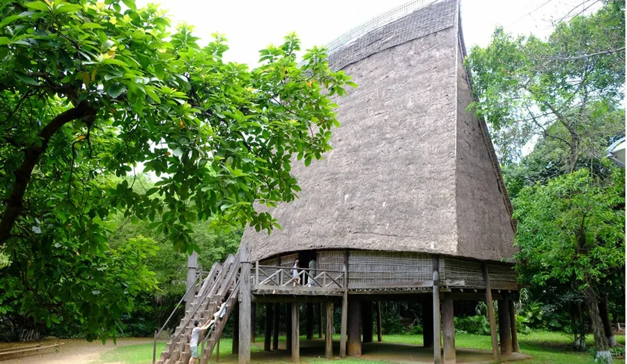 Vietnam Museum Of Ethnology Garden Pond — Vietnam Museum of Ethnology